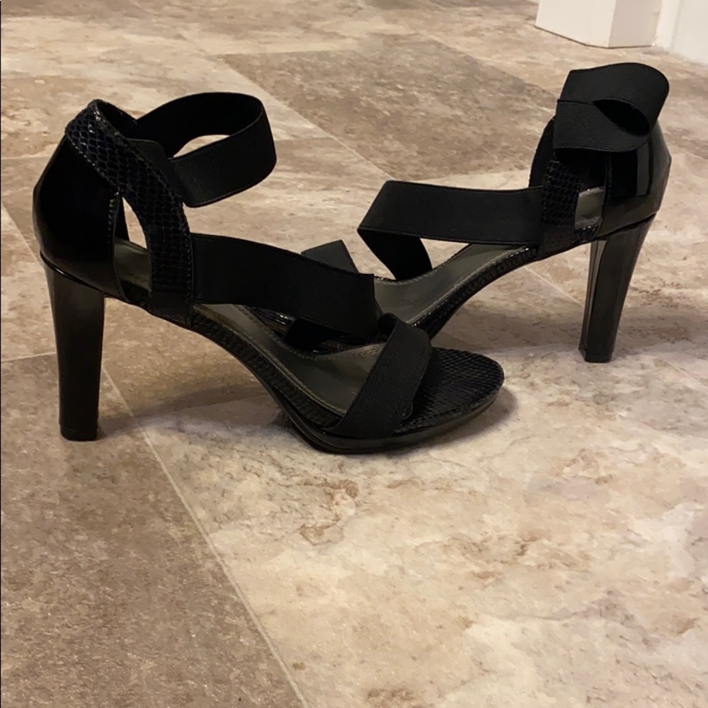 High heels - Picture 2 of 3